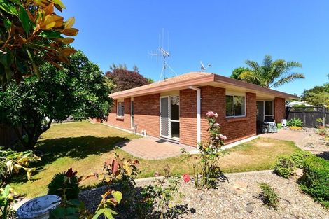 Photo of property in 3 Halcione Close, Flagstaff, Hamilton, 3210