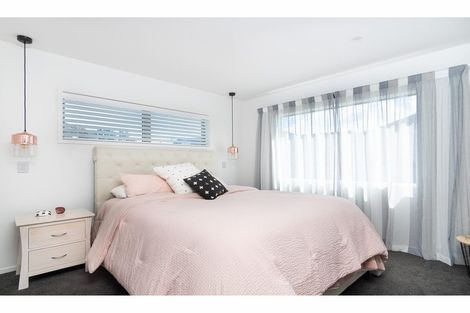 Photo of property in 13 Podgora Avenue, Kumeu, 0810