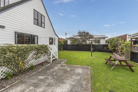 Photo of property in 6b Beauchamp Street, Tawa, Wellington, 5028