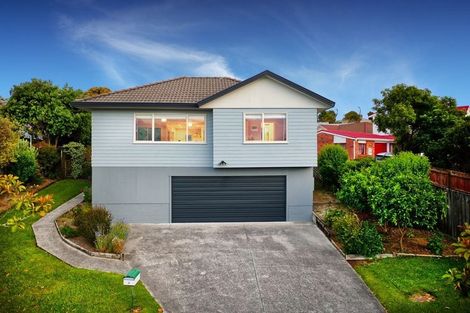 Photo of property in 4 Gala Place, Henderson, Auckland, 0612