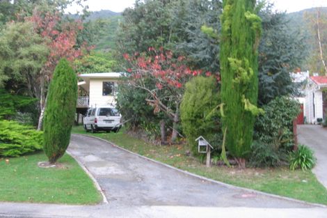 Photo of property in 97 Huia Street, Waikanae, 5036