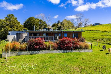 Photo of property in 32 Nikau Lane, Maungaturoto, 0520