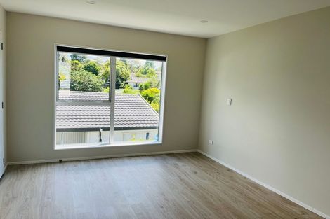 Photo of property in 28a Halberg Street, Glenfield, Auckland, 0629