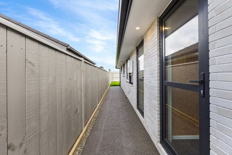 Photo of property in 54 Freedom Drive, Kelvin Grove, Palmerston North, 4414