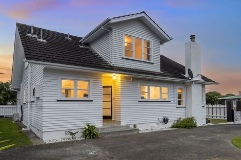 Photo of property in 14 Duke Street, Levin, 5510