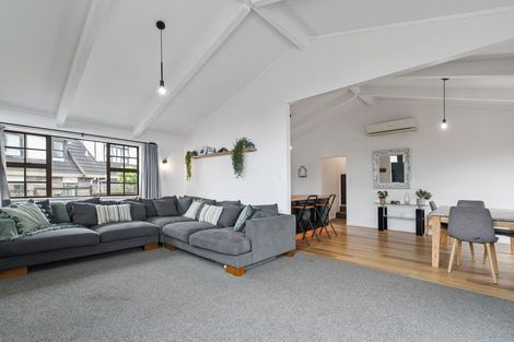 Photo of property in 112 Aberdeen Drive, Dinsdale, Hamilton, 3204