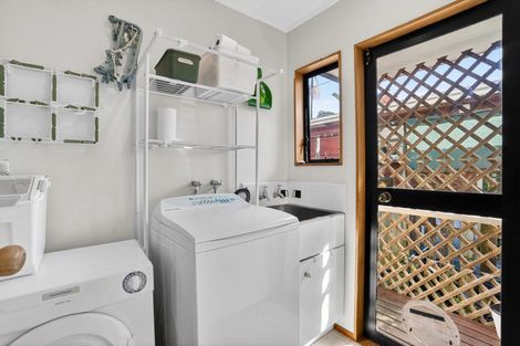 Photo of property in 2/164 Nile Road, Milford, Auckland, 0620
