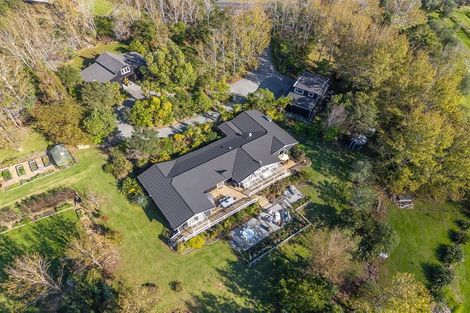 Photo of property in 1410 Old North Road, Helensville, 0875