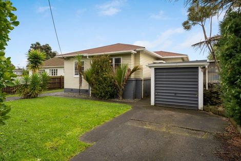 Photo of property in 43 Aotaki Street, Otaki, 5512