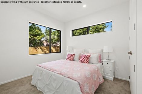 Photo of property in 46 Marina View Drive, West Harbour, Auckland, 0618