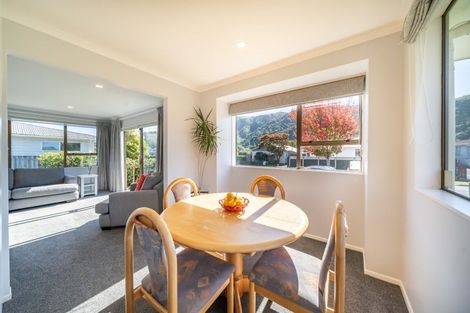 Photo of property in 83 Pasadena Crescent, Totara Park, Upper Hutt, 5018