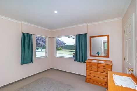 Photo of property in 101 Mcleavey Road, Ohau, Levin, 5570