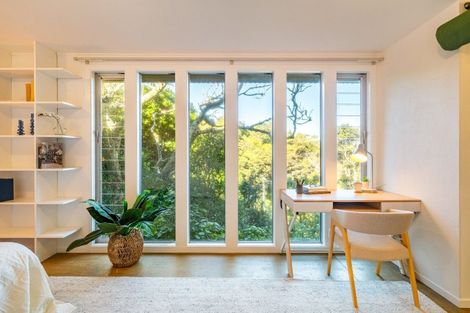 Photo of property in 100 Motuhara Road, Plimmerton, Porirua, 5026