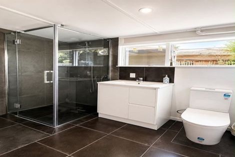 Photo of property in 3 Beldon Place, Pakuranga Heights, Auckland, 2010