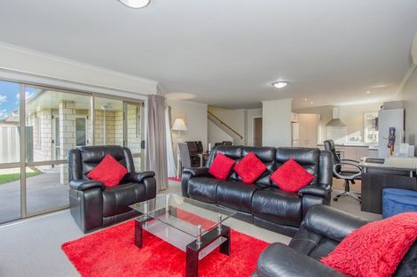 Photo of property in 6/64 Kawaha Point Road, Kawaha Point, Rotorua, 3010