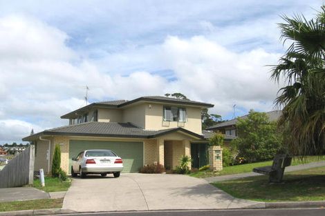 Photo of property in 15 Fulmar Way, Unsworth Heights, Auckland, 0632