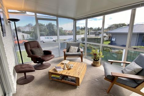 Photo of property in 32 Kildare Drive, Waikiwi, Invercargill, 9810