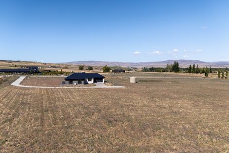 Photo of property in 21 Thyme Fields Road, Springvale, 9393