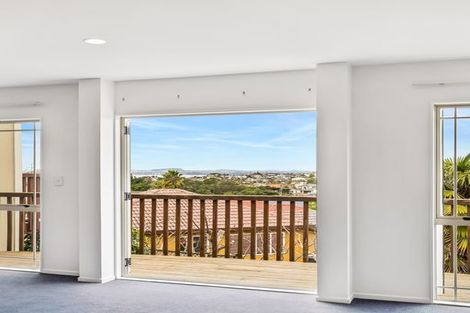 Photo of property in 145e Hobsonville Road, West Harbour, Auckland, 0618