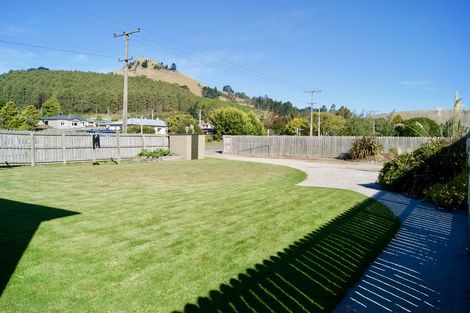 Photo of property in 27 Runbrake Street, Palmerston, 9430