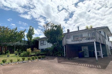Photo of property in 35 Athena Drive, Totara Vale, Auckland, 0629