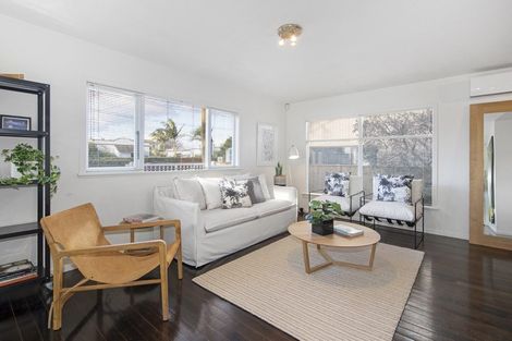 Photo of property in 264 Point Chevalier Road, Point Chevalier, Auckland, 1022