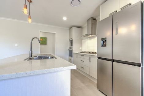 Photo of property in 25 Piwakawaka Court, Rototuna North, Hamilton, 3210