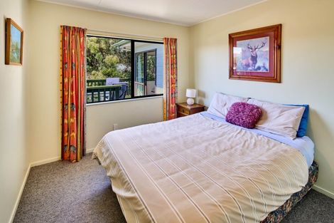 Photo of property in 8 Ross Grove, Paraparaumu, 5032