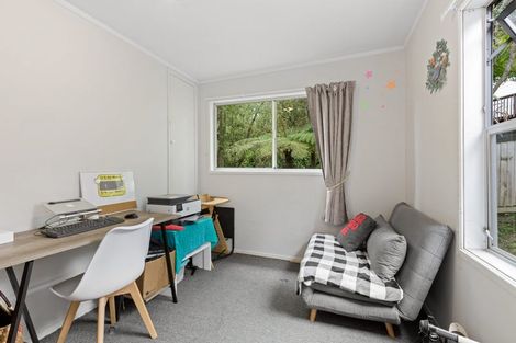 Photo of property in 29 Elliston Crescent, Stanmore Bay, Whangaparaoa, 0932