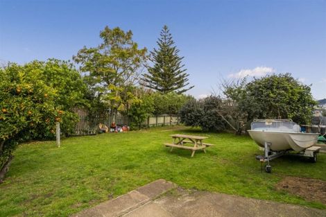 Photo of property in 20 Cook Drive, Whitianga, 3510