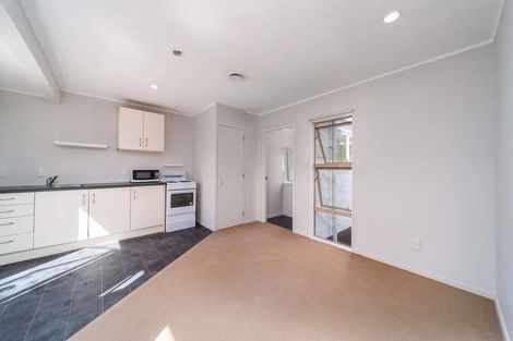 Photo of property in 51 Awaruku Road, Torbay, Auckland, 0630
