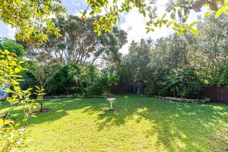 Photo of property in 11 Kelly Street, Baylys Beach, Dargaville, 0377