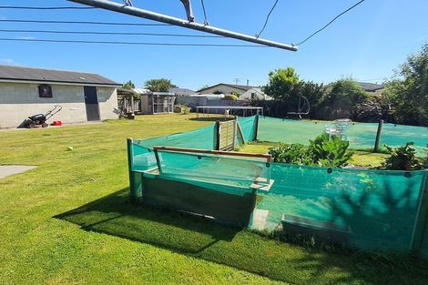 Photo of property in 2 Andrew Street, Waimate, 7924