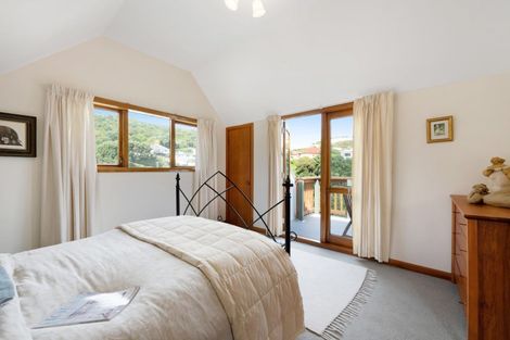 Photo of property in 1 Frobisher Street, Island Bay, Wellington, 6023