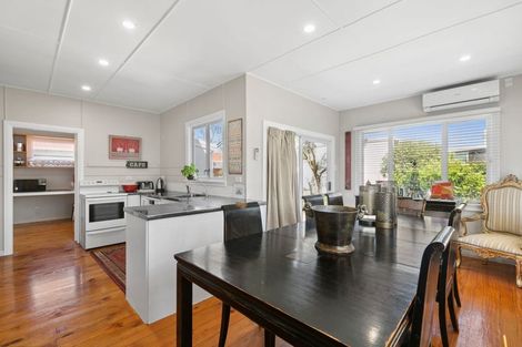 Photo of property in 22 Richmond Street, Fitzroy, New Plymouth, 4312