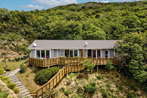 Photo of property in 16 Voltaire Street, Karori, Wellington, 6012