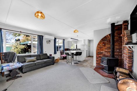 Photo of property in 35 Smith Street, Waverley, 4510