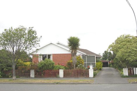 Photo of property in 161 Queenspark Drive, Parklands, Christchurch, 8083