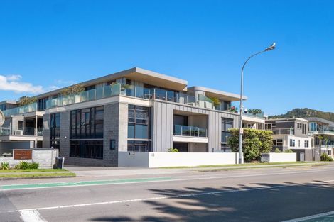 Photo of property in Vivaldi Apartments, 13/48 Marine Parade, Mount Maunganui, 3116