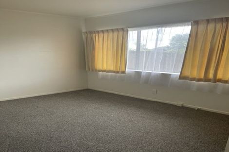 Photo of property in 1/9 Bass Street, West Harbour, Auckland, 0618