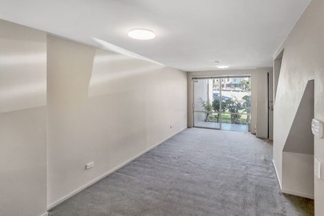 Photo of property in 15 Opito Way, East Tamaki, Auckland, 2013