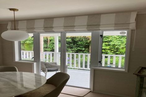 Photo of property in 1/2 Heathcote Road, Castor Bay, Auckland, 0620