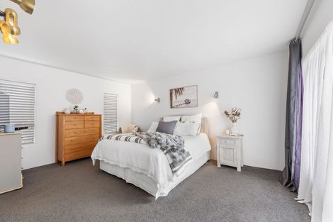 Photo of property in 32 Churchill Road, Cockle Bay, Auckland, 2014