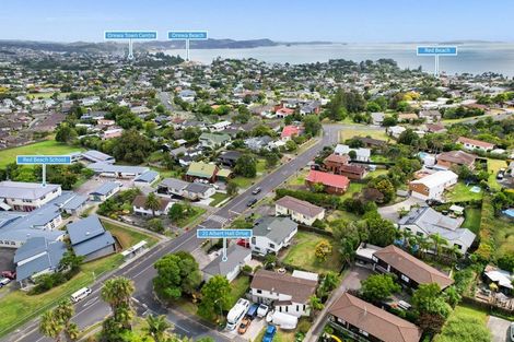 Photo of property in 21 Albert Hall Drive, Red Beach, 0932