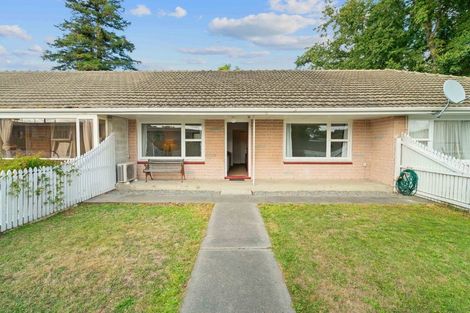 Photo of property in 2/9a Curletts Road, Sockburn, Christchurch, 8042