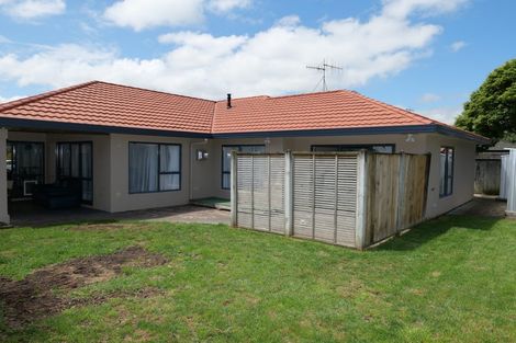 Photo of property in 10 Lorna Irene Drive, Raumati South, Paraparaumu, 5032