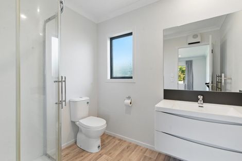 Photo of property in 229 Shakespeare Street, Leamington, Cambridge, 3432