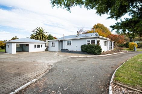 Photo of property in 698 Pohangina Road, Ashhurst, 4884