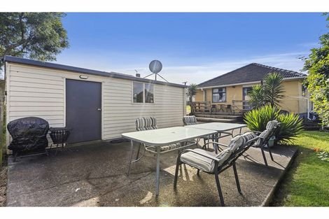 Photo of property in 1 Bardia Road, Panmure, Auckland, 1072