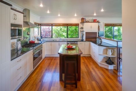 Photo of property in 27 Callender Place, Shelly Park, Auckland, 2014